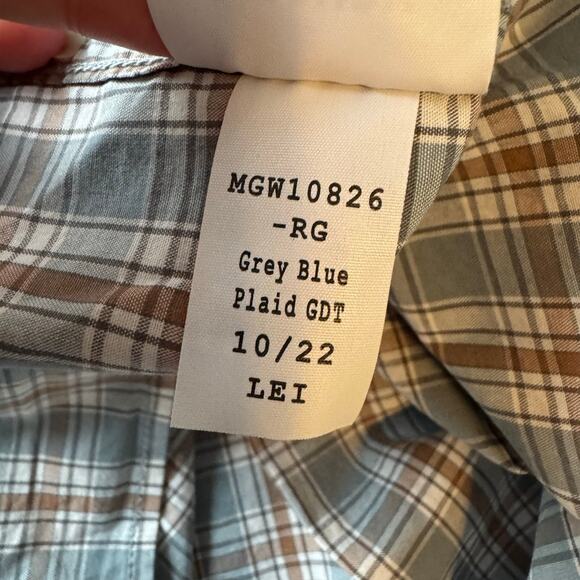 Alesbury Long Sleeves Button Up Lei Shirt in Grey Blue Plaid Size Medium - Picture 7 of 9